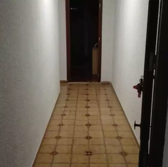 Spacious Apartment With Balcony Guardamar Del Segura 100 M²