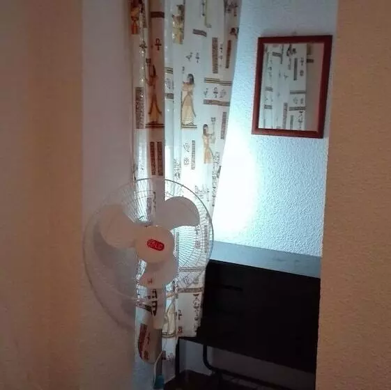 Spacious Apartment With Balcony Guardamar Del Segura 100 M²