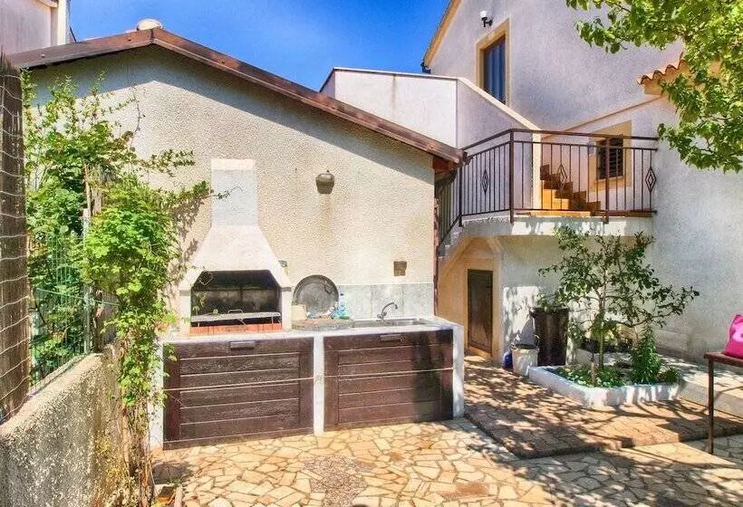 Apartments Valeria 1334