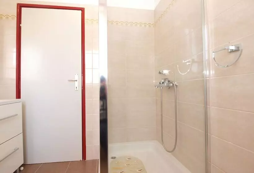 Apartment 1583