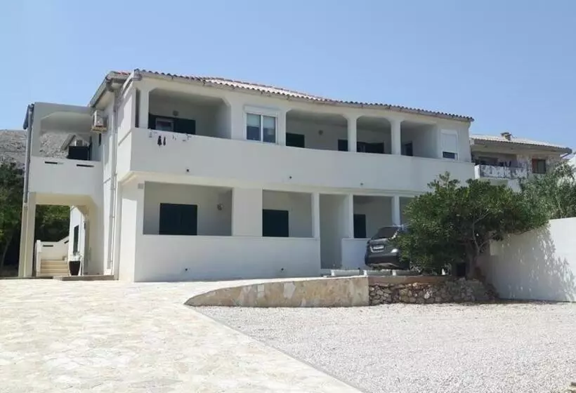 Apartments Ena