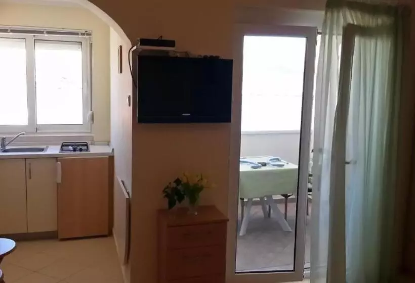Apartments Ena