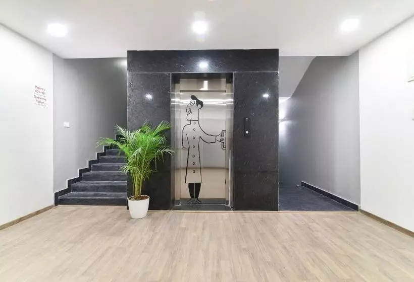 هتل Oyo Townhouse 239 Venue  Airport