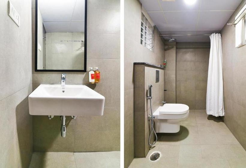 ホテル Oyo Townhouse 239 Venue  Airport