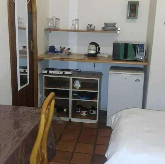 ペンション Harties Wellness Centre & Accommodation