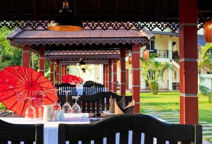 בית מלון כפרי Sansan Resort