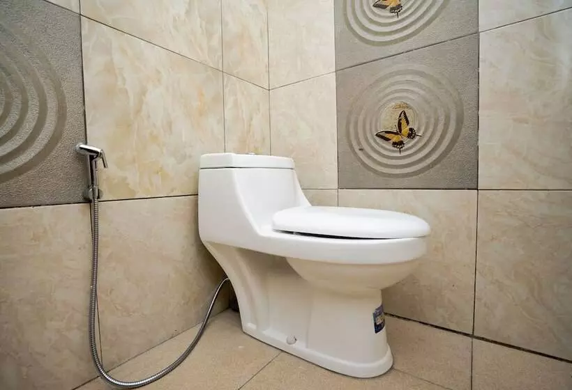 Hotelli Spot On 2327 Dome