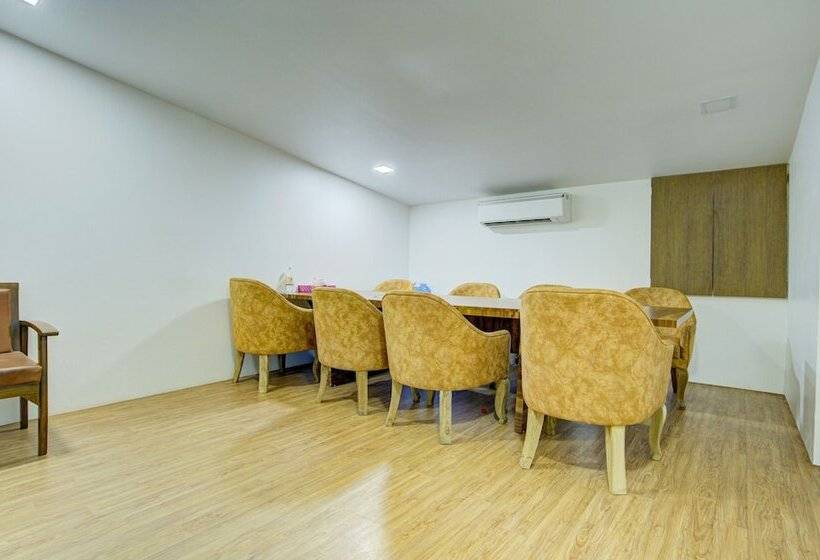 פנסיון Fabhotel Elvis Inn Nr Mumbai International Airport