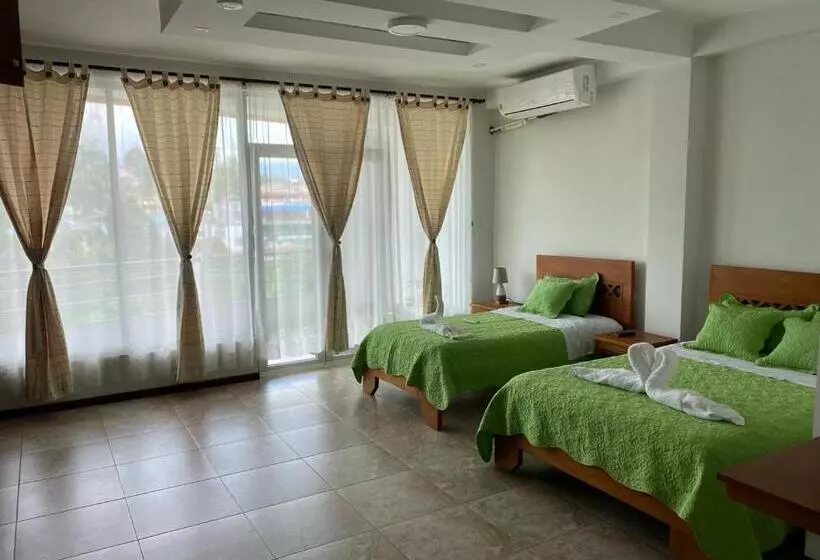 Rios Plaza & Suites