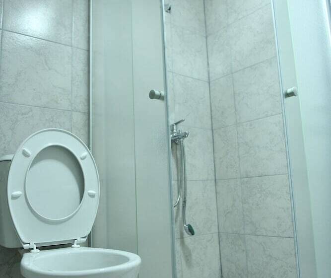 Hostel & Apartments Academy