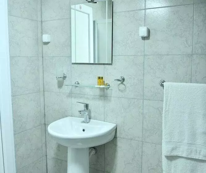 Hostel & Apartments Academy