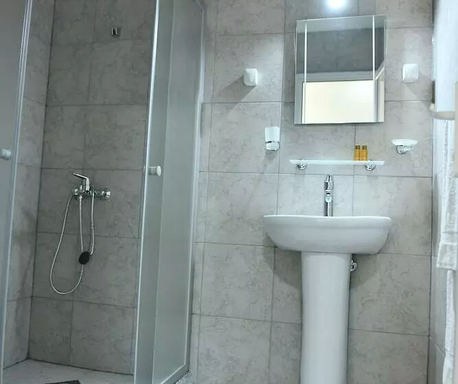 Hostel & Apartments Academy