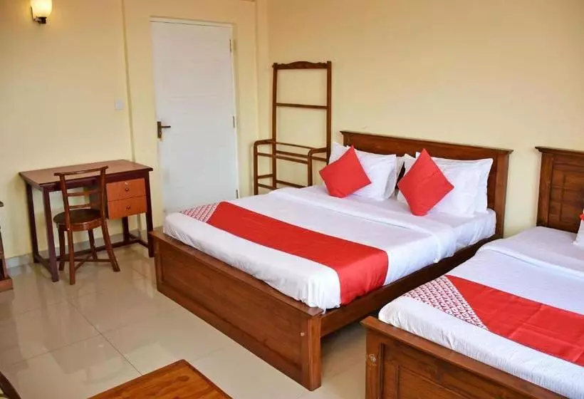 هتل Oyo 487 Sudha Ozone Freeze