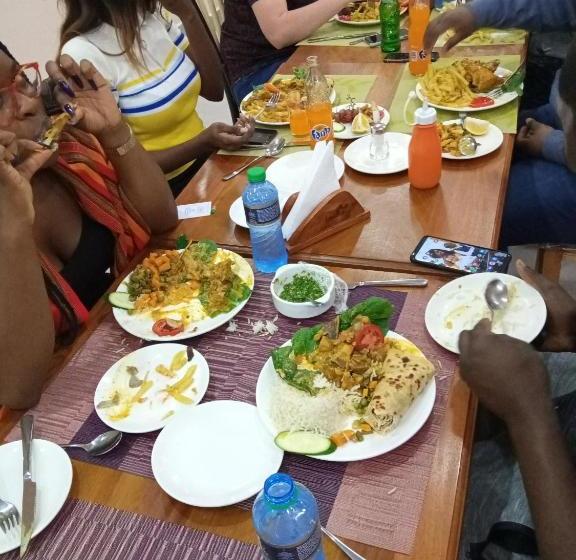 Buraha Zenoni Hotel And Resort