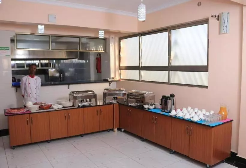 Buraha Zenoni Hotel And Resort
