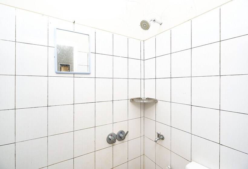 فندق Spot On 2414 Homestay Potroyudan Syariah