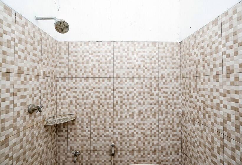 فندق Spot On 2414 Homestay Potroyudan Syariah