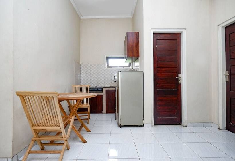 فندق Spot On 2414 Homestay Potroyudan Syariah