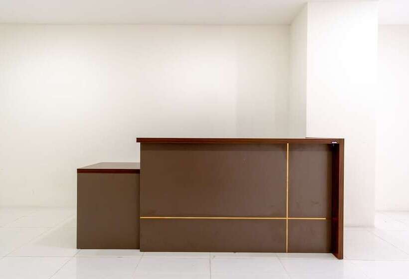 فندق Oyo Flagship 1481 Apartemen Sentraland Medan