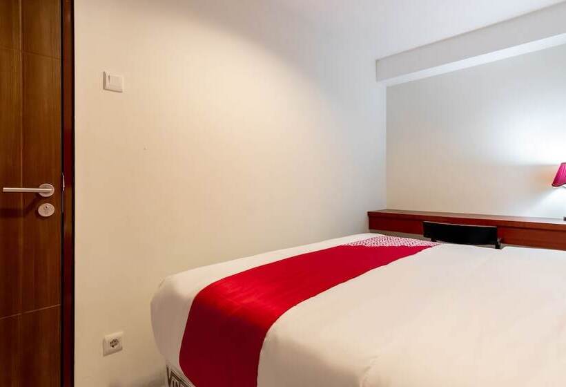 فندق Oyo Flagship 1481 Apartemen Sentraland Medan
