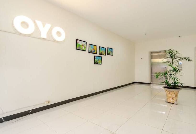 فندق Oyo Flagship 1481 Apartemen Sentraland Medan