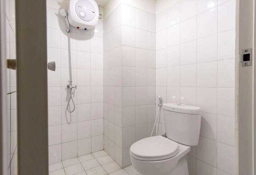 فندق Oyo Flagship 1481 Apartemen Sentraland Medan