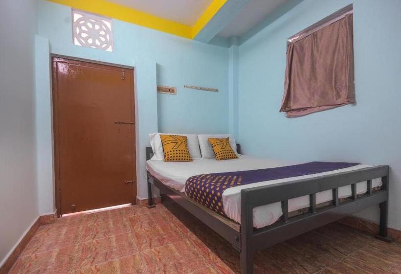 هتل Spot On 62056 Sri Peryandavar Lodge