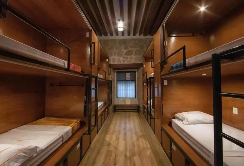 پانسیون Hostal Mich By Rotamundos