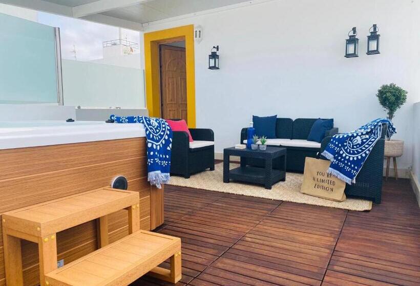 هاستل Lantia Rooftop House