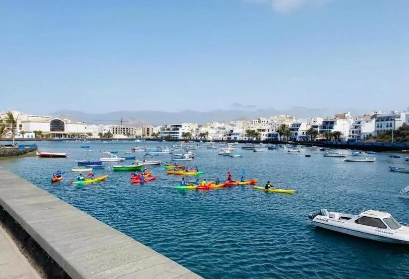 ユースホステル Lantia Rooftop House