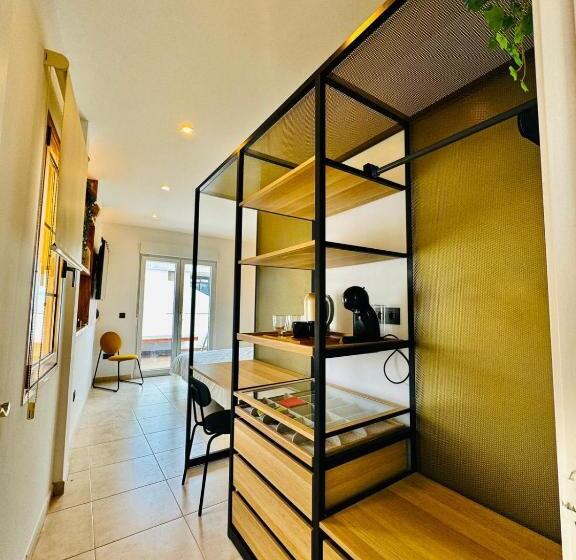 هاستل Lantia Rooftop House