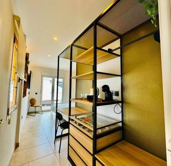 ユースホステル Lantia Rooftop House