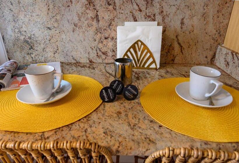 هاستل Lantia Rooftop House