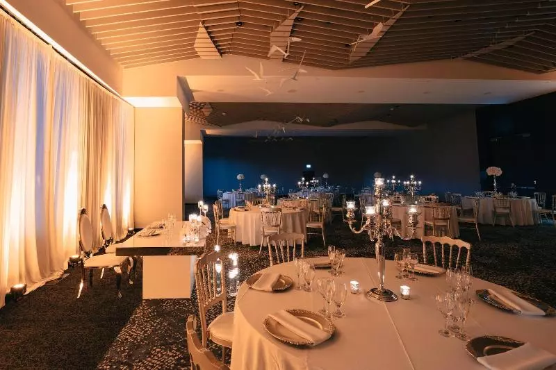 ホテル Courtyard By Marriott Montreal Brossard