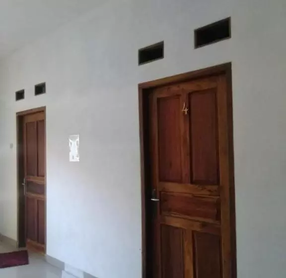 Hotelli Oyo 2237 Azzam Residence Syariah