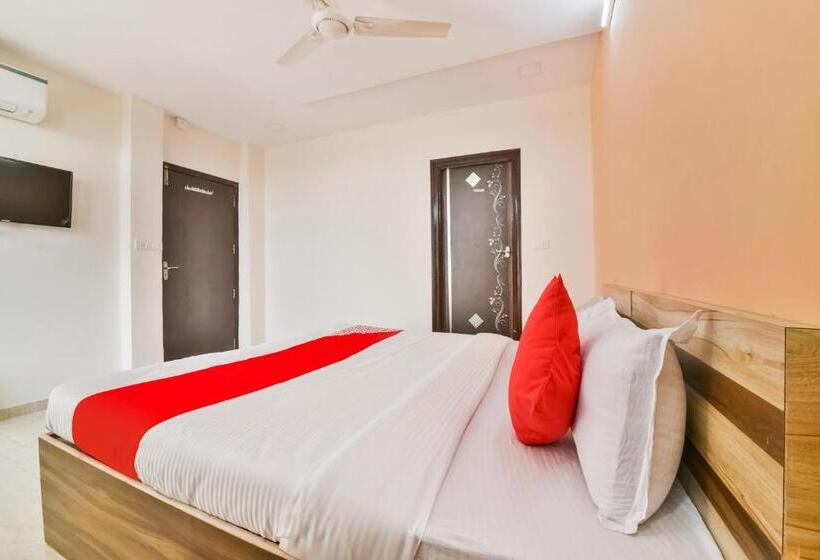 Отель Oyo 61373 Paradise