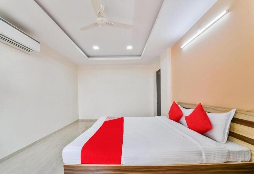 Отель Oyo 61373 Paradise