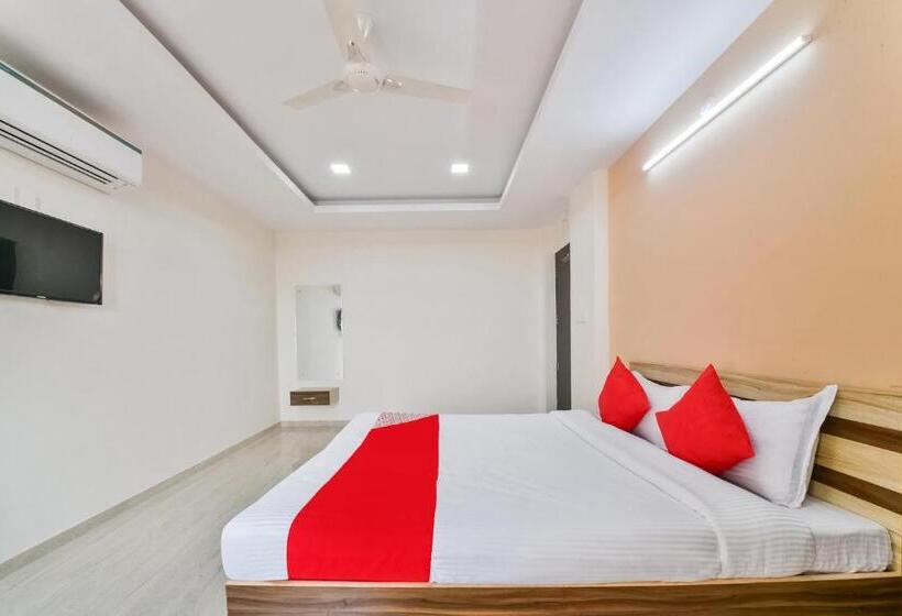 Отель Oyo 61373 Paradise