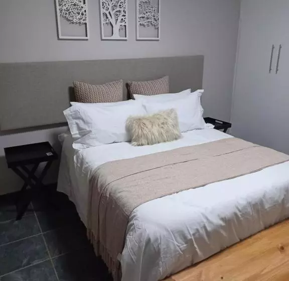 پانسیون The Retreat Guesthouse