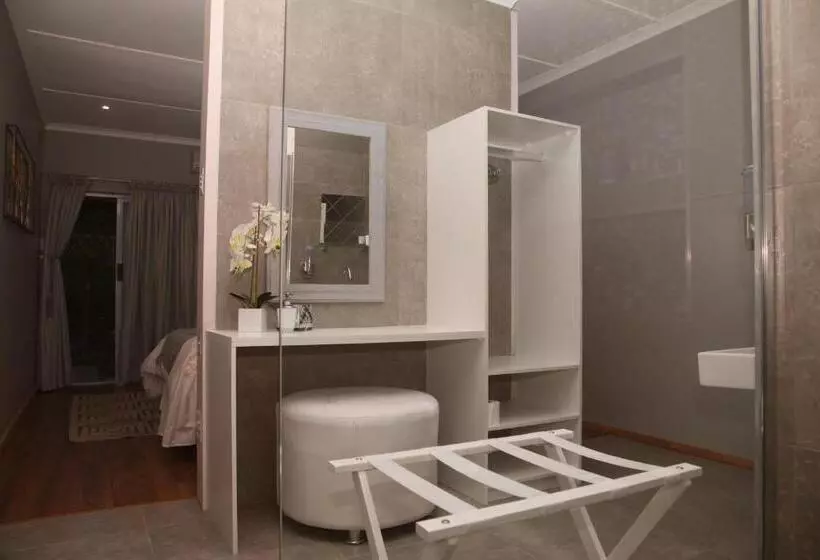 پانسیون The Retreat Guesthouse