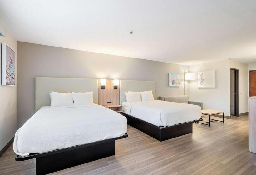 Best Western Lake Oswego Hotel & Suites