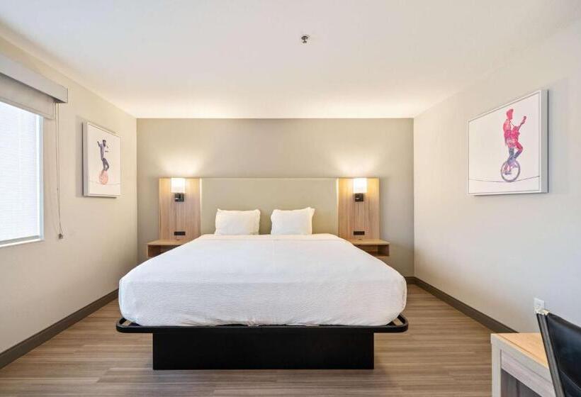 Best Western Lake Oswego Hotel & Suites