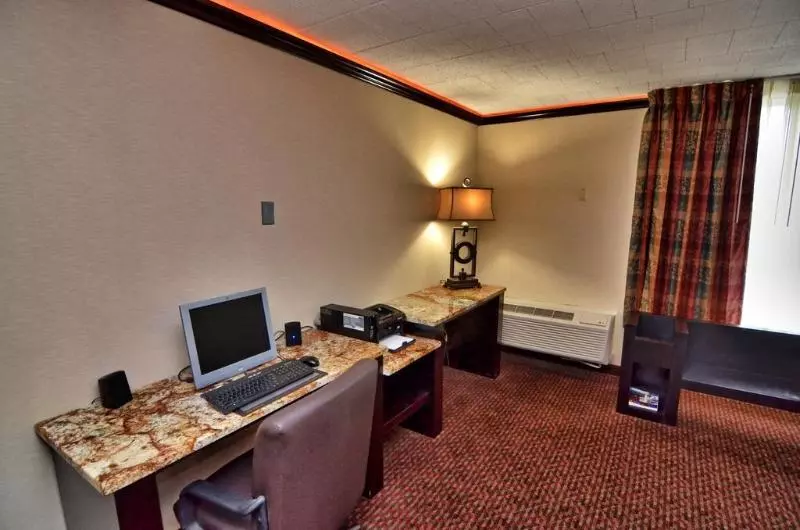 Отель Comfort Inn  Pocono Mountains