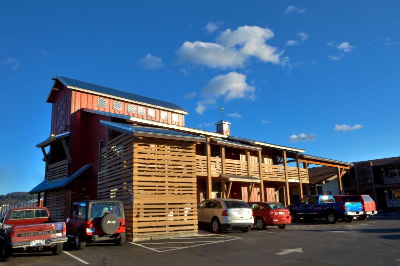 Отель Cousin S Country Inn