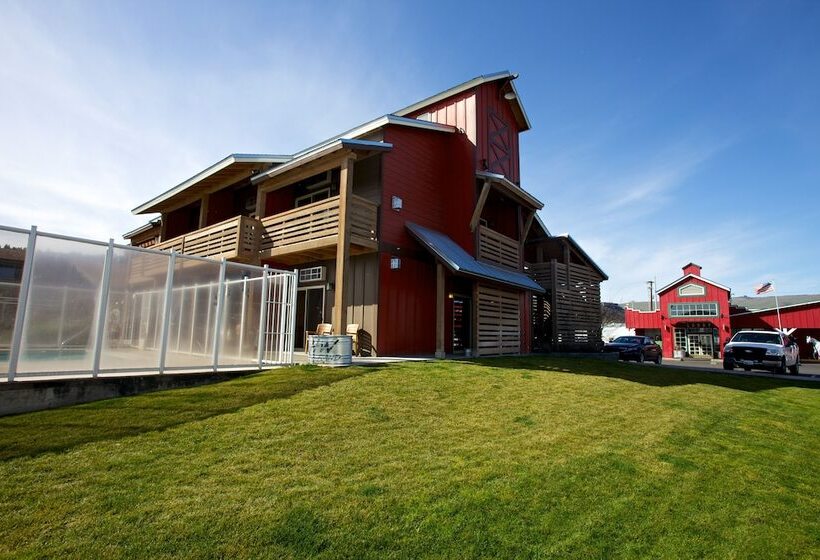 Отель Cousin S Country Inn