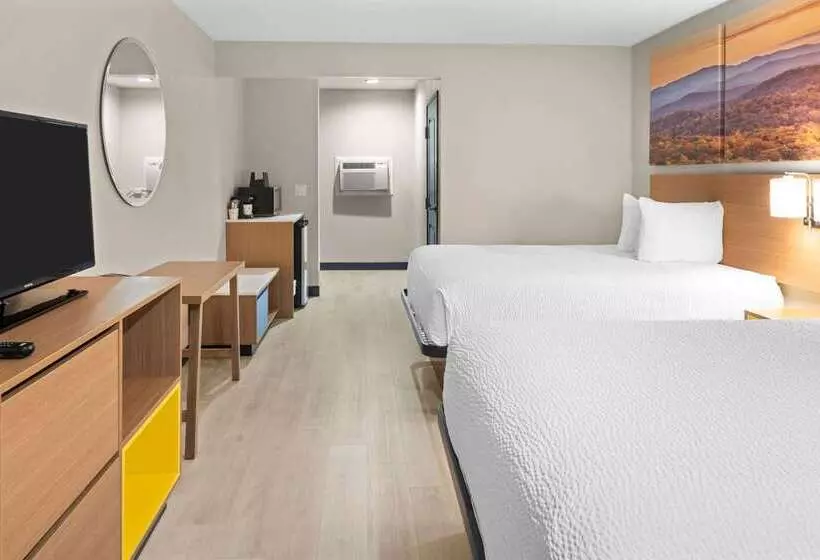 בית מלון כפרי Days Inn By Wyndham San Diegoeast/el Cajon