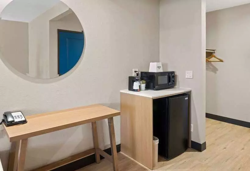 בית מלון כפרי Days Inn By Wyndham San Diegoeast/el Cajon