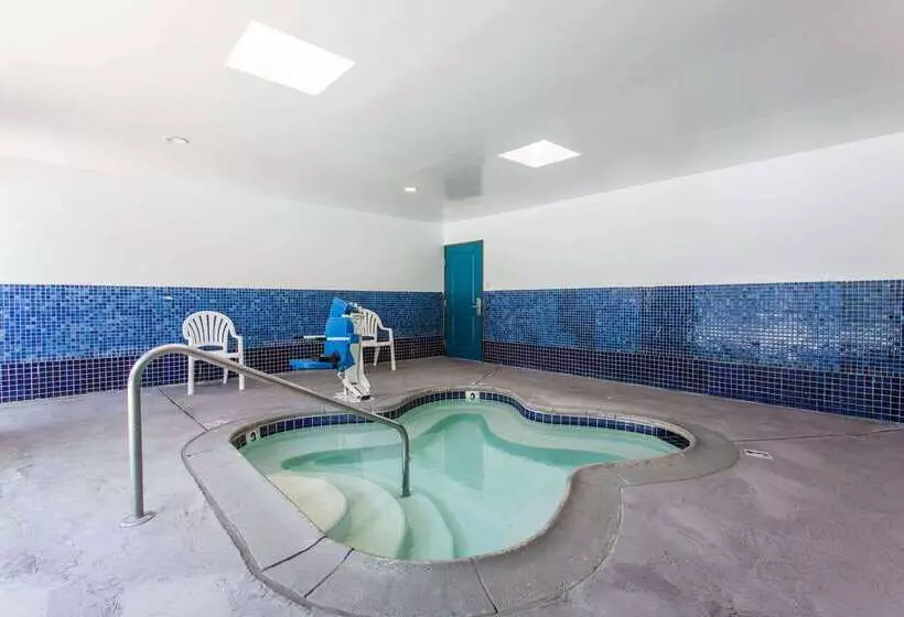 בית מלון כפרי Days Inn By Wyndham San Diegoeast/el Cajon