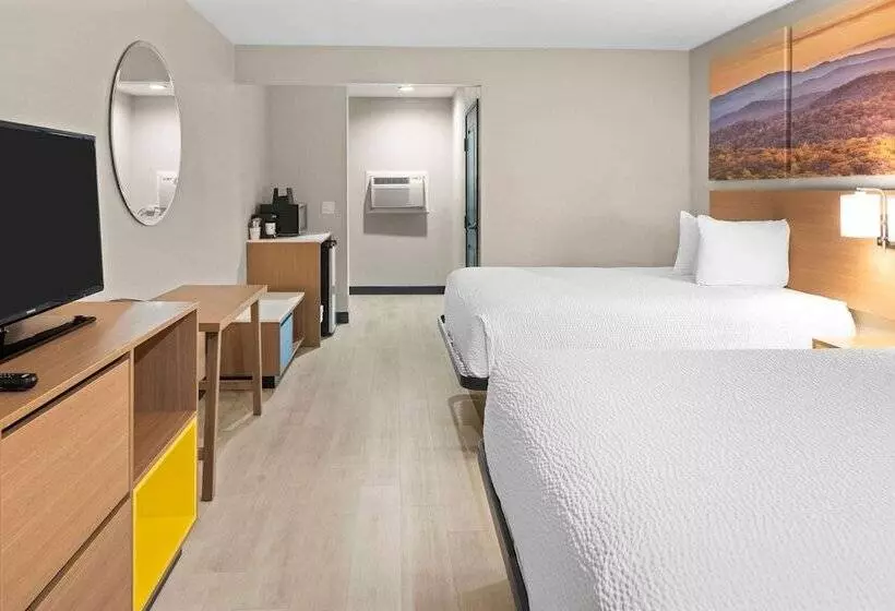 בית מלון כפרי Days Inn By Wyndham San Diegoeast/el Cajon