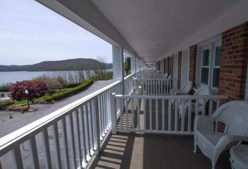 Hotelli Inn On The Hudson